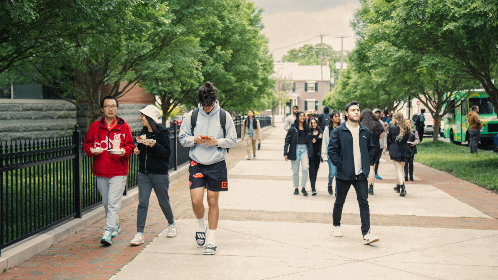 VCU students walking
